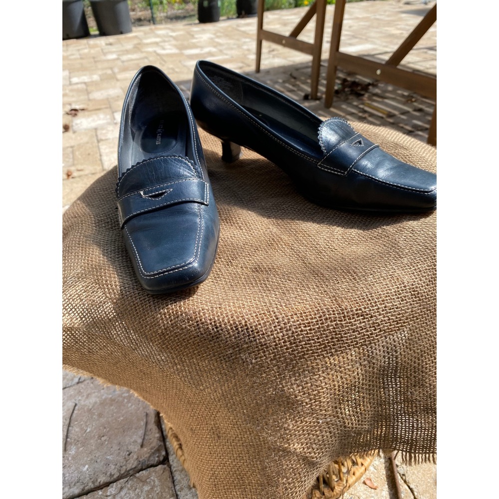 Navy Kelly & Katie Loafer Pumps Contrast Stitch Square Toe Kitten Heel 9.5